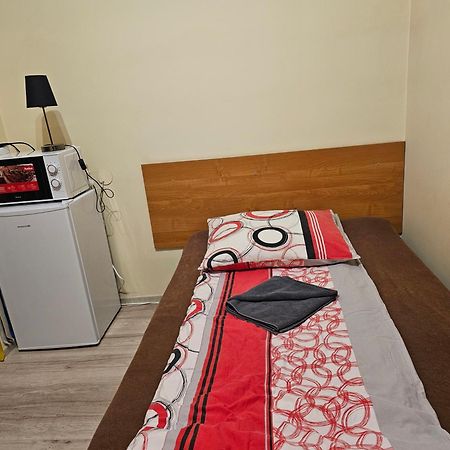 Pokoje Goscinne U Lidki Władysławowo Exteriör bild